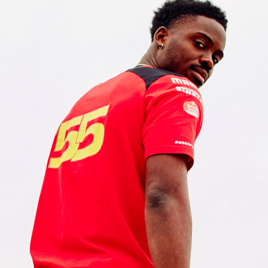 GP_STORE_LATAM_763419-01-S-SCUDERIA-FERRARI-CARLOS-SAINZ-55-TEE-
