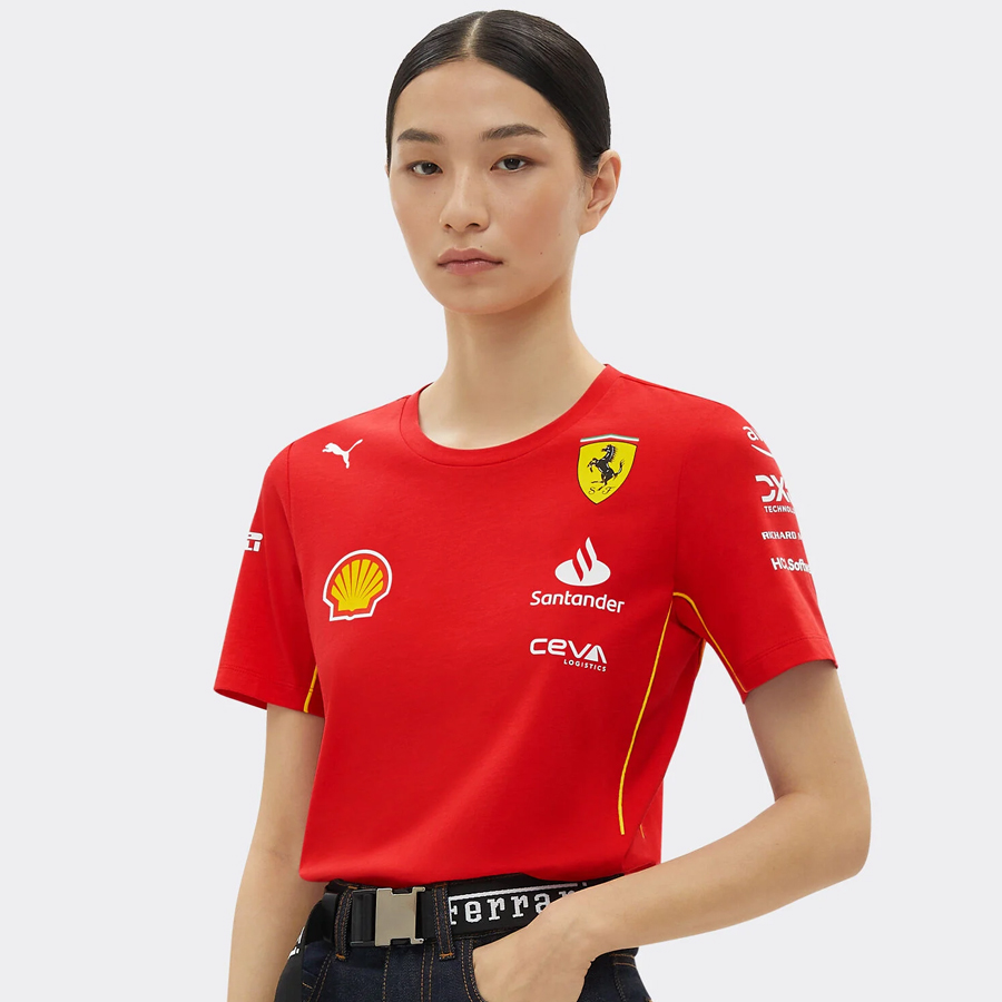 IENDA-DE-FORMULA-1-MOTORSPORT-MOTO-GP-763609-01-701228006-210-SCUDERIA-FERRARI-TEAM-TEE-WOMEN