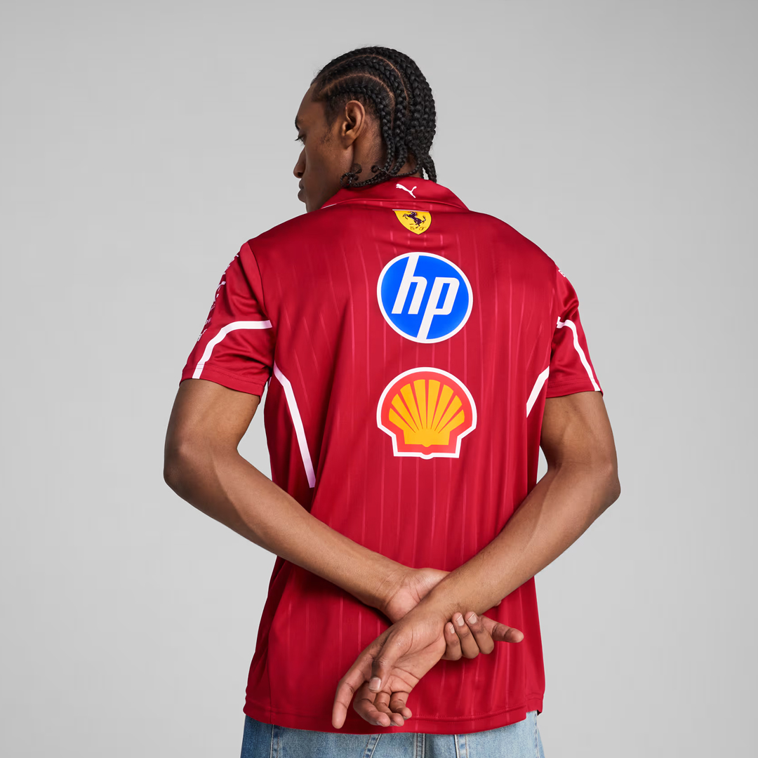 SCUDERIA FERRARI TEAM POLO PRO MENS DARK CHERRY 2025 – Gp Store Latam