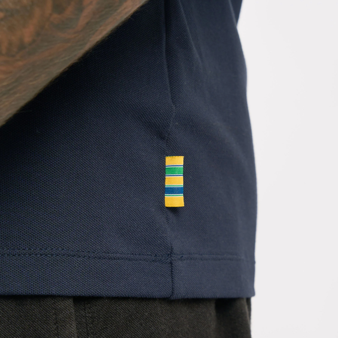 TIENDA-DE-FORMULA-1-MOTORSPORT-MOTO-GP-ASLE02001-NVY-AYRTON-SENNA-LEGACY-COTTON-POLO-MENS-NAVY-2025