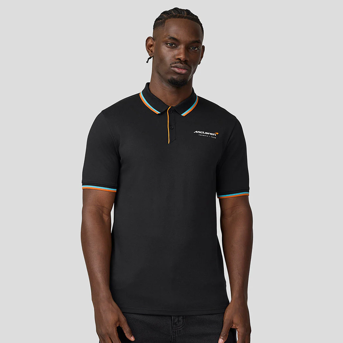 TIENDA-DE-FORMULA-1-MOTORSPORT-MOTO-GP-TM10943-010-McLAREN-F1-FW-CORE-ESSENTIALS-POLO-BLACK-2025
