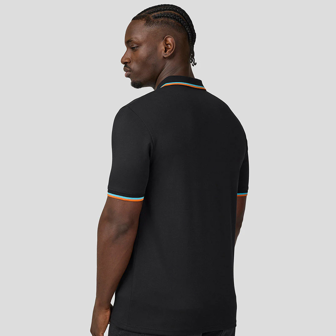 TIENDA-DE-FORMULA-1-MOTORSPORT-MOTO-GP-TM10943-010-McLAREN-F1-FW-CORE-ESSENTIALS-POLO-BLACK-2025