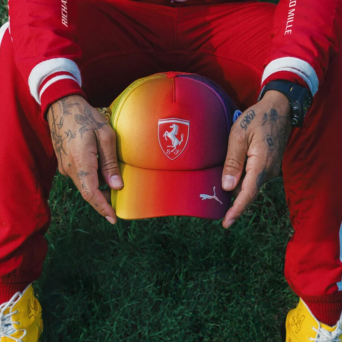 TIENDA-DE-FORMULA-1-MOTORSPORT-MOTO-GP-026657-01-SCUDERIA-FERRARI-LEWIS-HAMILTON-GP-SILVERSTONE-CAP-2025
