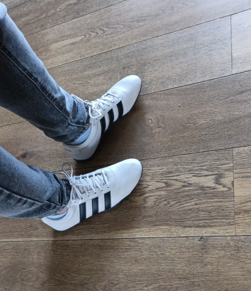 ADIDAS AUDI REVOLUT F1 TEAM COURT LOW TITANIUM SILVER UNISEX - Imagen 5