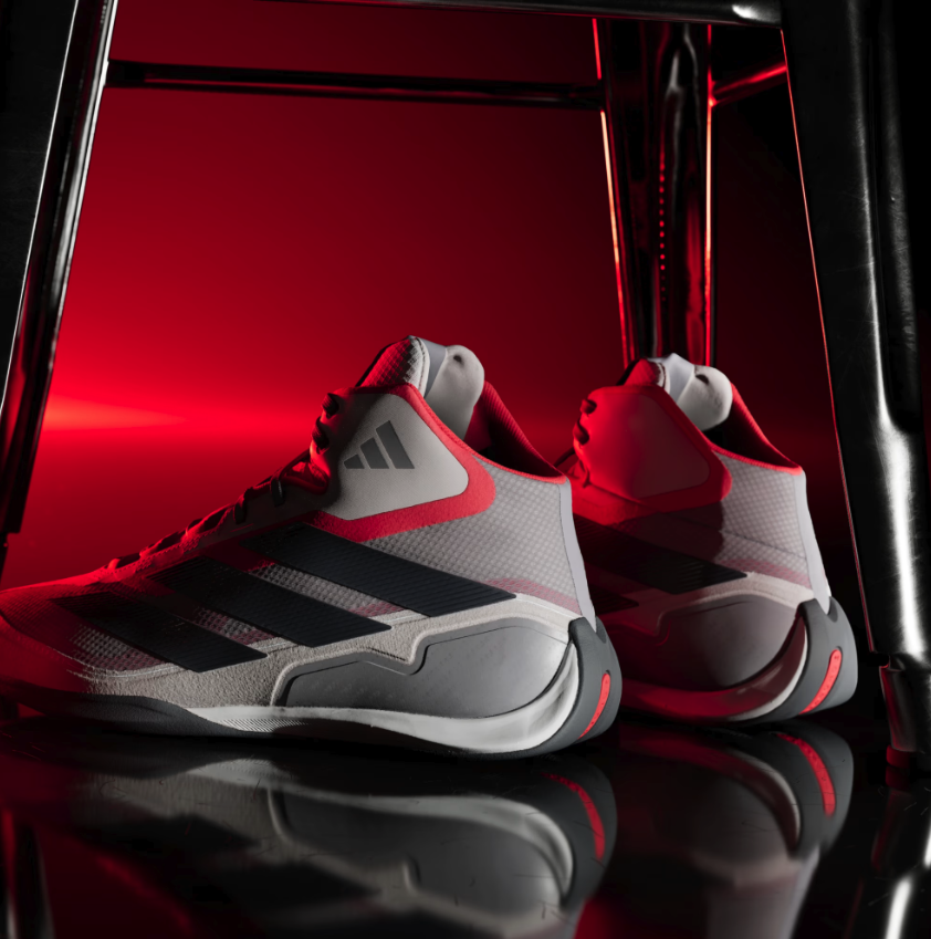 AUDI REVOLUT F1 ADIDAS FEROZA MID 2026 CHALK PEARL- UTILITY BLACKGREY- HI-RES RED