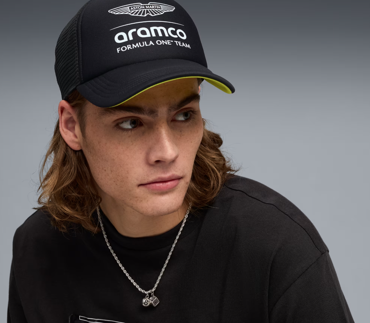 Gorra con malla PUMA x ASTON MARTIN ARAMCO F1® TEAM